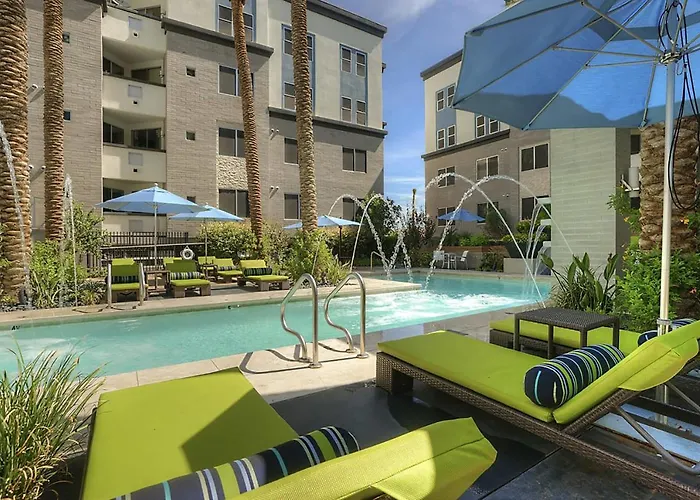 Loft With Views-king Beds-shop & Dine-1mi & Parking 4058 Apartment Phoenix