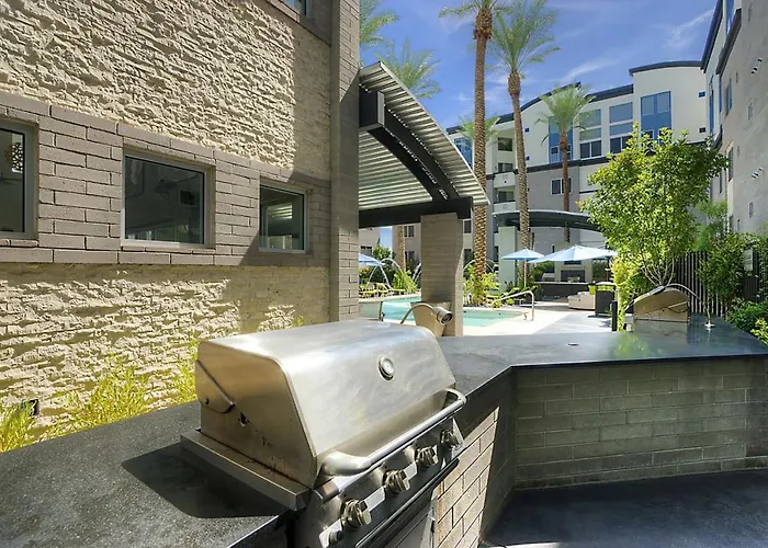 Loft With Views-king Beds-shop & Dine-1mi & Parking 4058 Apartment