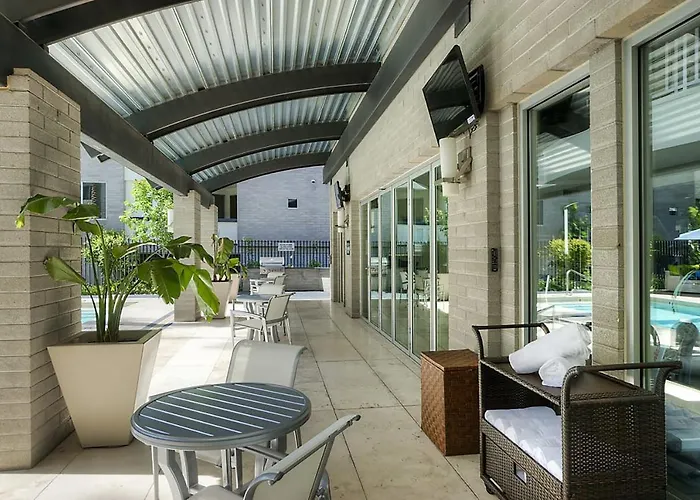 Loft With Views-king Beds-shop & Dine-1mi & Parking 4058