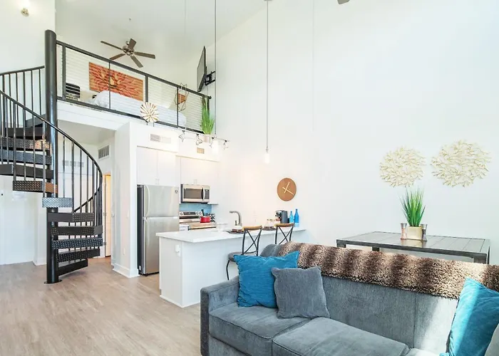 Loft With Views-king Beds-shop & Dine-1mi & Parking 4058 Apartment Phoenix
